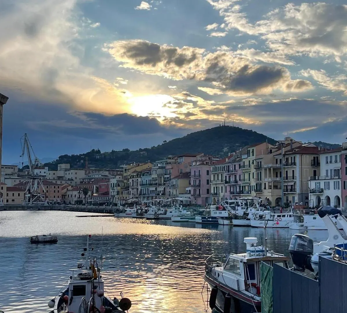 Casa Vacanza A 100 Metri Dal Mare Imperia Itália